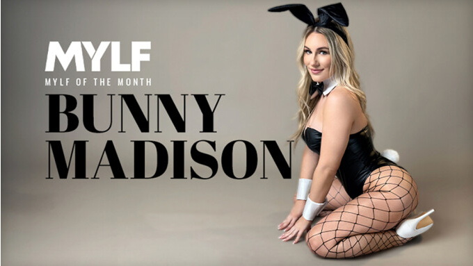 Bunny Madison ist das 'MYLF des Monats' im April