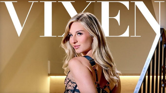 Cheerleaderin Kait feiert ihr Vixen-Debüt