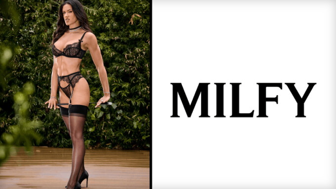 Penny Barber in der neuesten Ausgabe von MILFY