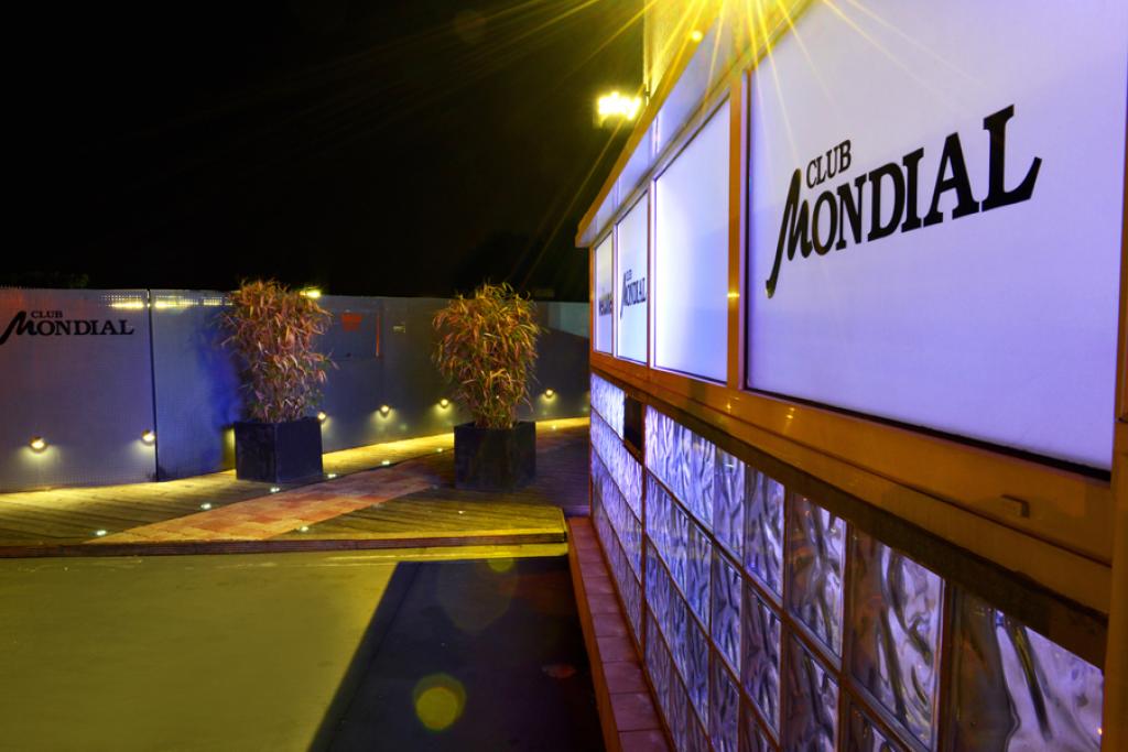 Jobs in Club Mondial